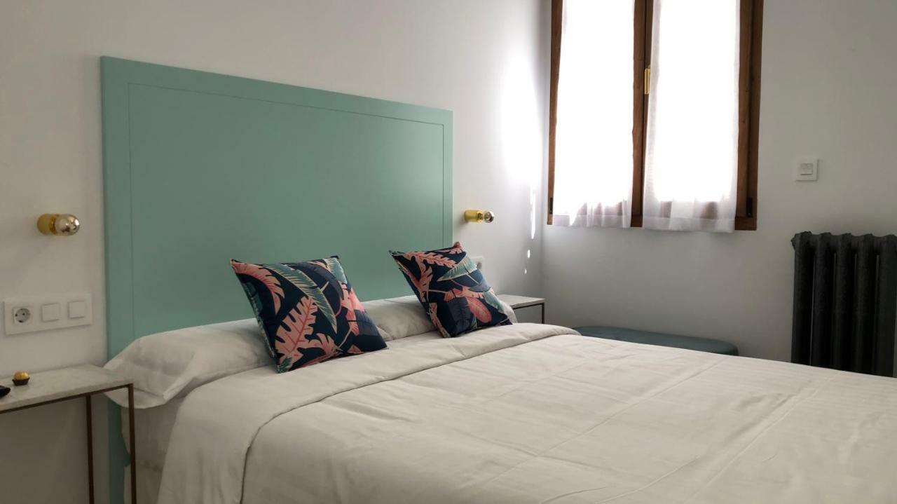 Suites Casa Luben León Dış mekan fotoğraf